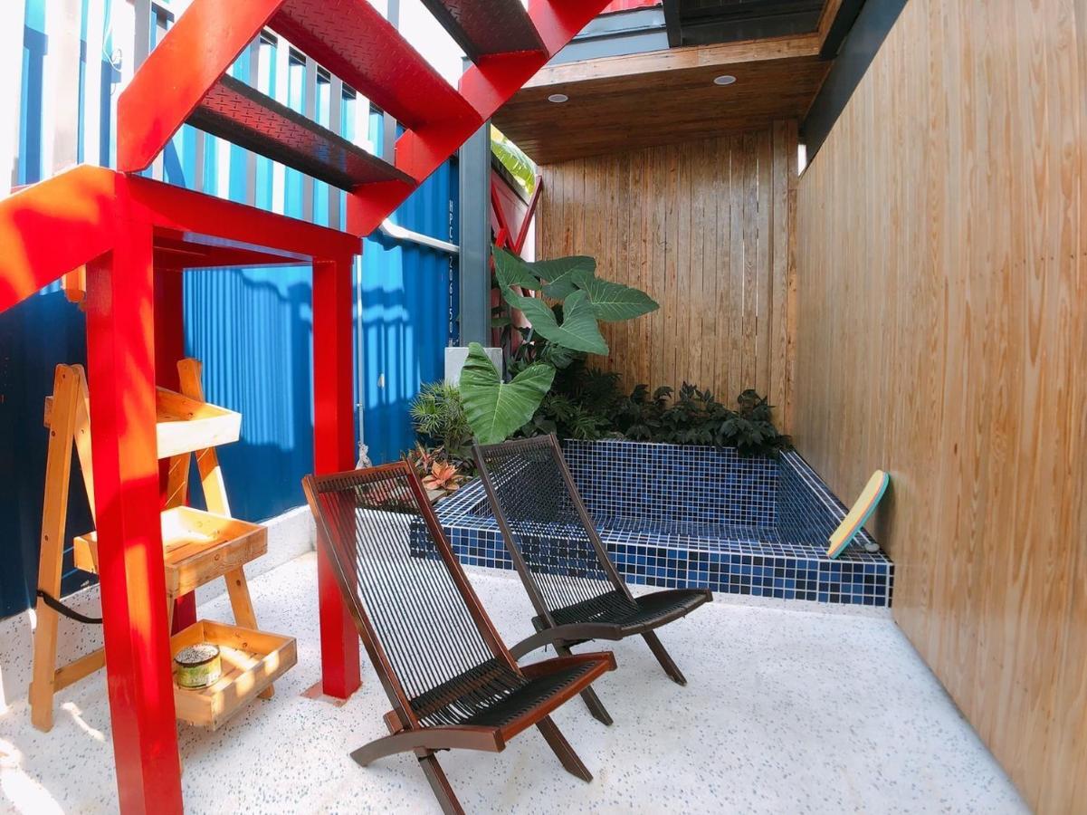 Little Ryukyu Hermit Crab Homestay 小琉球 エクステリア 写真